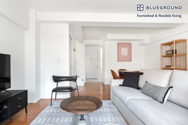 Photo - 360 W 34th St.