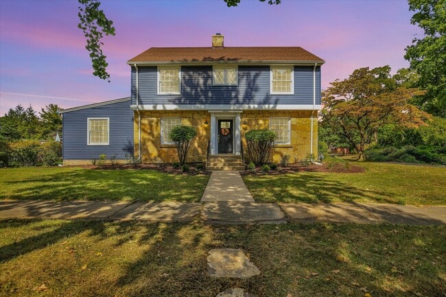 Photo - 1212 W Healey St