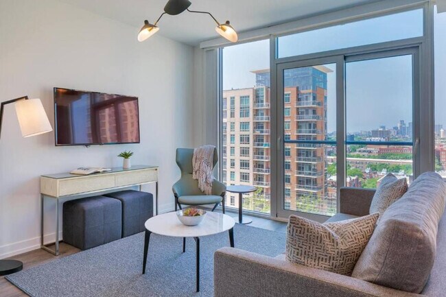 Photo - 1131 N Wells St Unit ID407344P