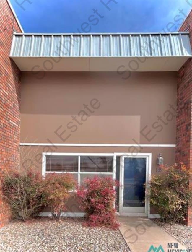 Building Photo - Beautiful view of the golf course in Colon... Unit 12 Rental