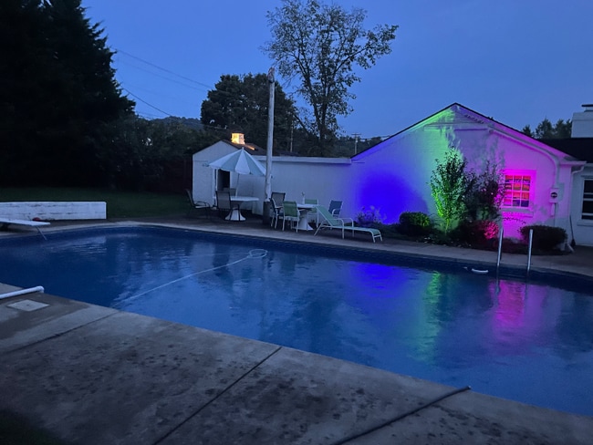 Photo - 920 Riverview Dr