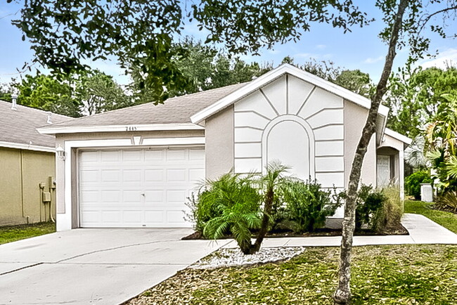 Photo - 7445 Oxford Garden Cir House