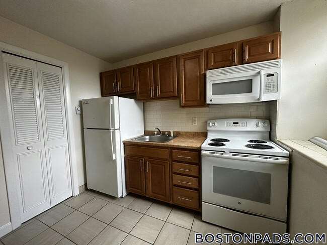 Photo - 10 Armington St Unit 1