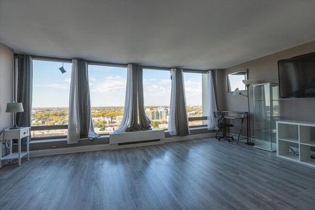 Photo - 5445 N Sheridan Rd Unit 1905