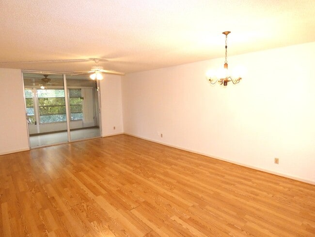 Photo - 357 N Rock Island Rd Unit 407