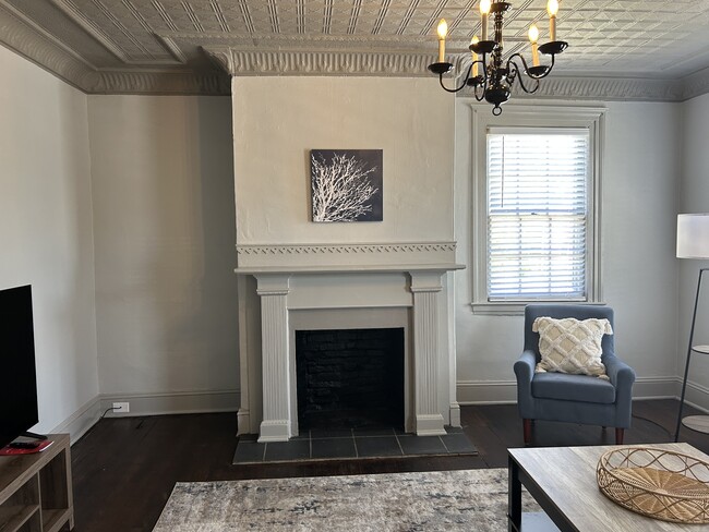 Photo - 812 Pollock St Unit Downtown Pollock St Gem