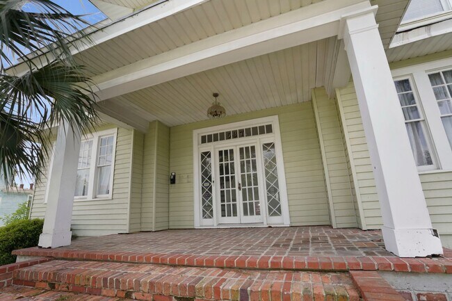 Photo - Renovated 2 bedroom 1 bathroom with office space Baldwin Park