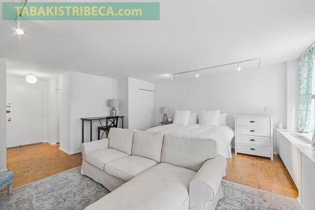 303 Greenwich St Unit 5E