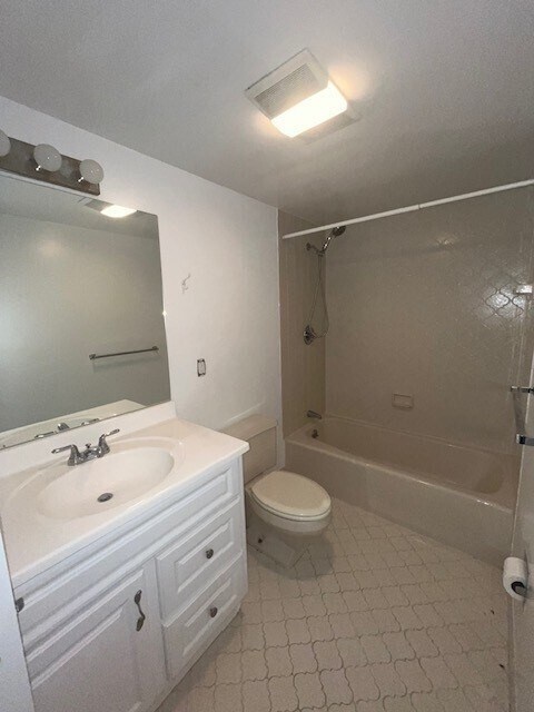 Photo - 141 Coolidge Ave Unidad 615