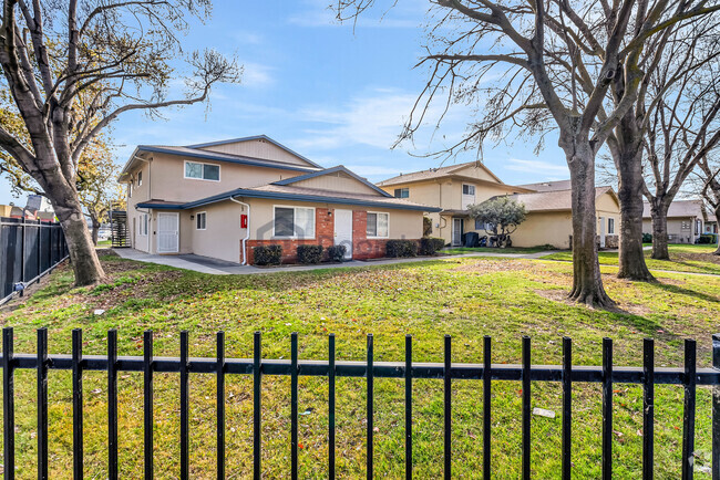 Building Photo - 2101 Lemontree Way Unit 2 Rental