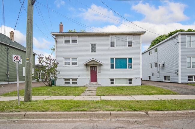 Building Photo - 263 King St Unit 1