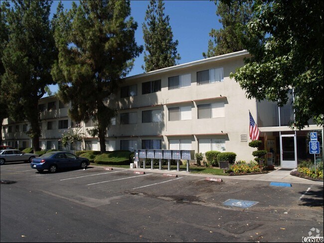Photo - Towers at Manchester