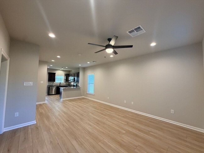 Photo - 187 Berkshire Pl