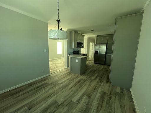 10 Flamboyant St