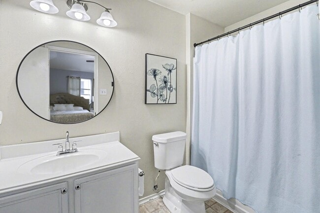 Photo - 2910 Meiko Dr