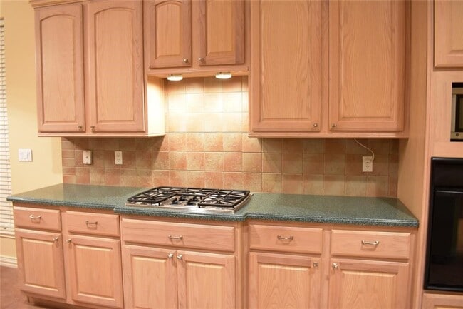 Building Photo - 11110 S Reach