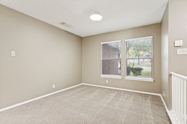 Photo - 3-BEDROOM HOME IN GUILBEAU PARK