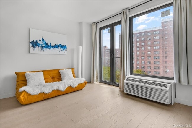 Building Photo - 181 E 101st St Unit 804 Rental