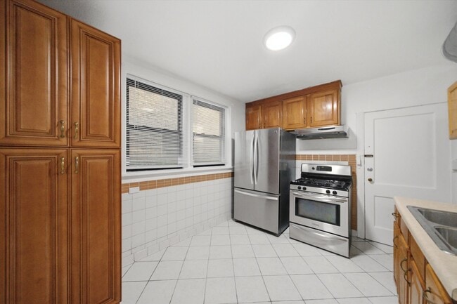 Photo - 2448 N Keeler Ave
