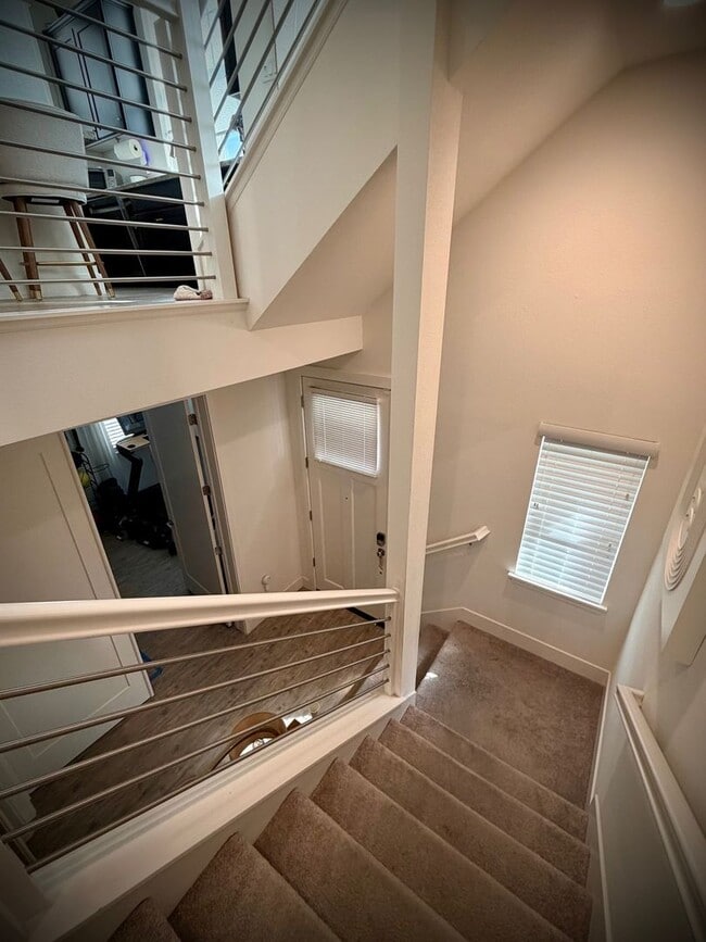 Photo - Luxury 4BR Home with Dual Side Yards, Putt...