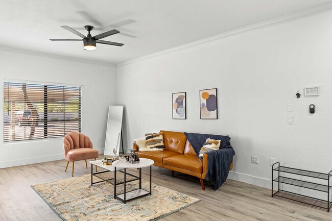 Photo - 875 W Pecos Rd Unidad ID1391801P