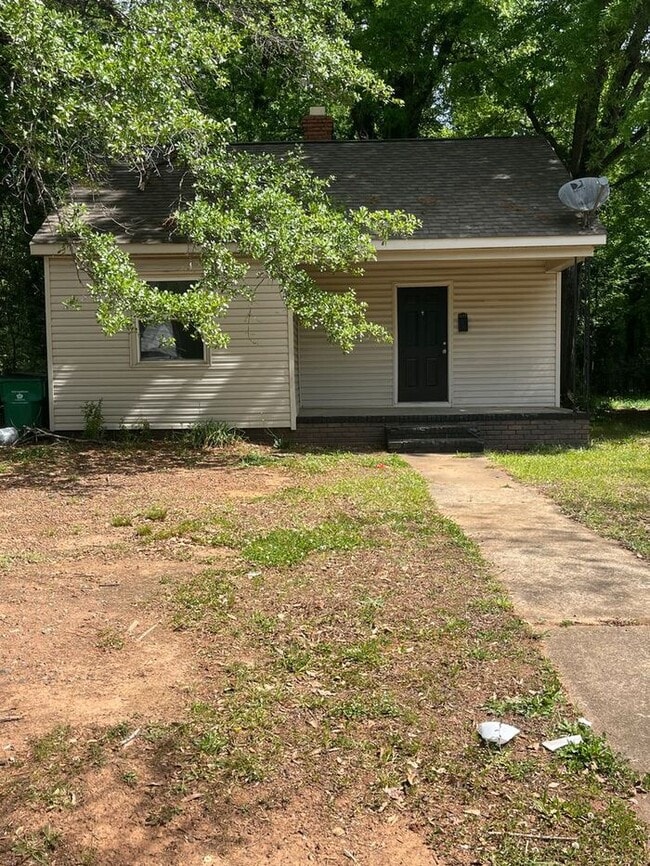 Building Photo - Charming 3BD/1BA Ranch in