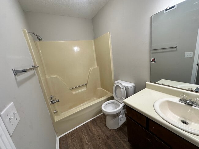 Photo - 20 Knights Cove Unit 11