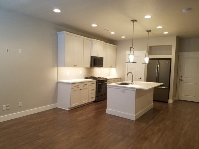 Photo - 1220 W Clark Ln