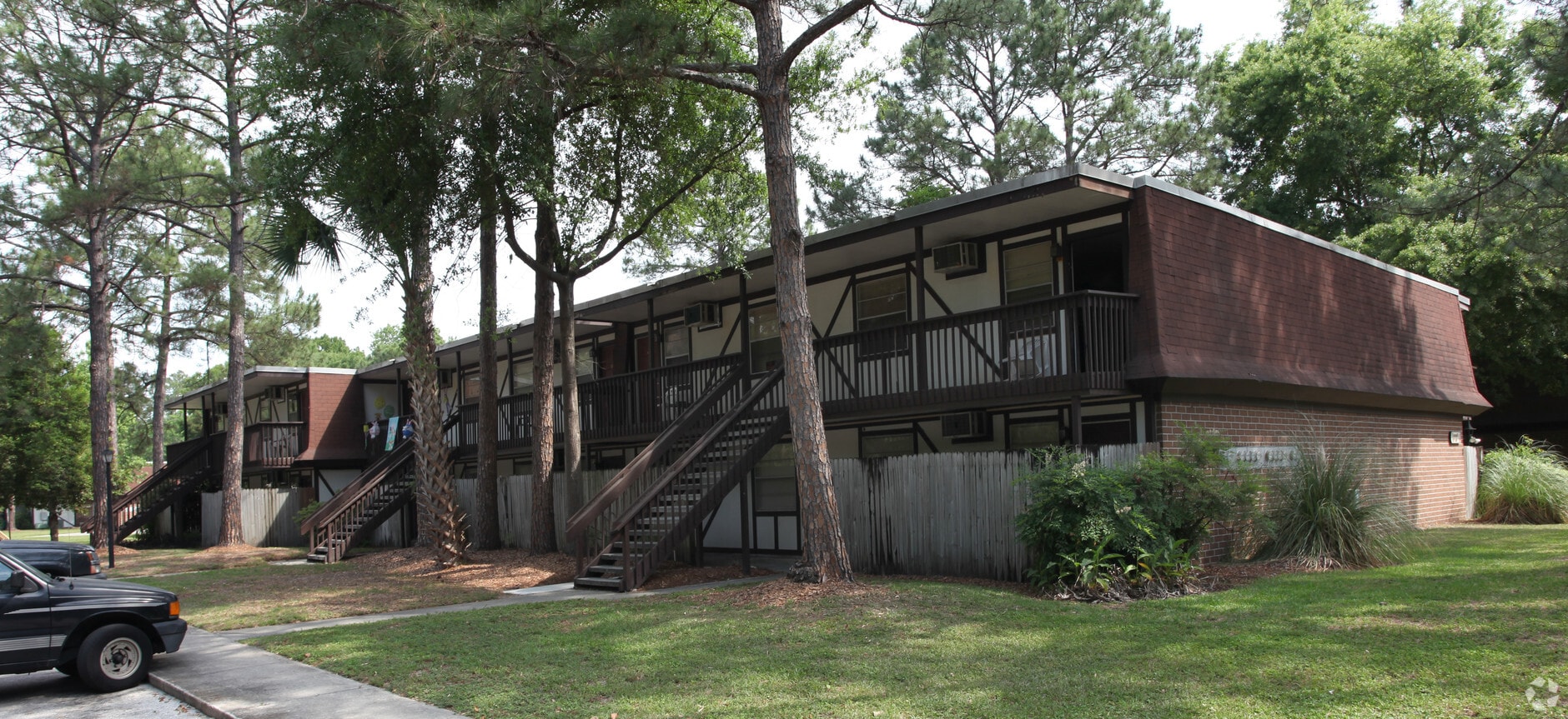 Lions Head Apartments - Lions Head Apartments