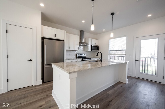 Photo - 1549 Tannery Way