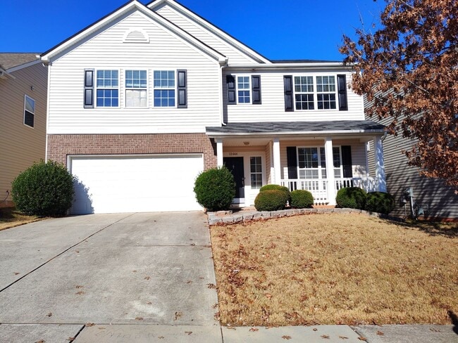 Building Photo - Pristine 4 bed, 2.5 bath Home Located in the Falcon Ridge Community!