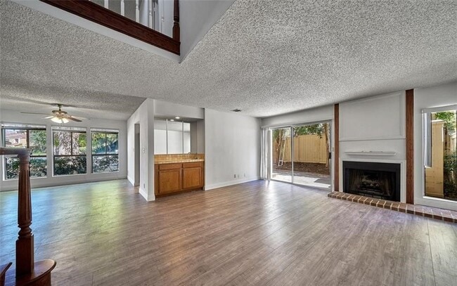 Photo - 18170 Andrea Cir S