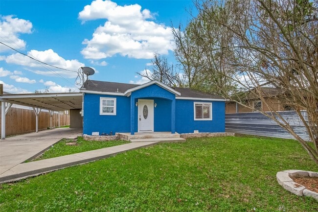 Building Photo - 12906 Gladden Dr