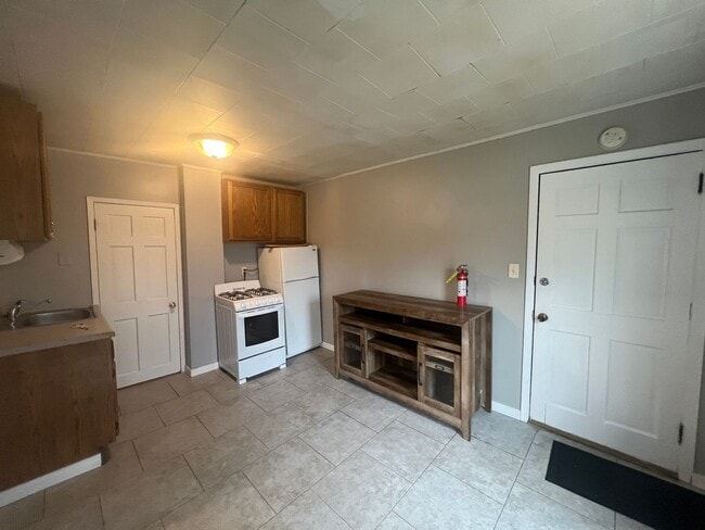 Photo - 103 7th Ave NW Unidad A103-02