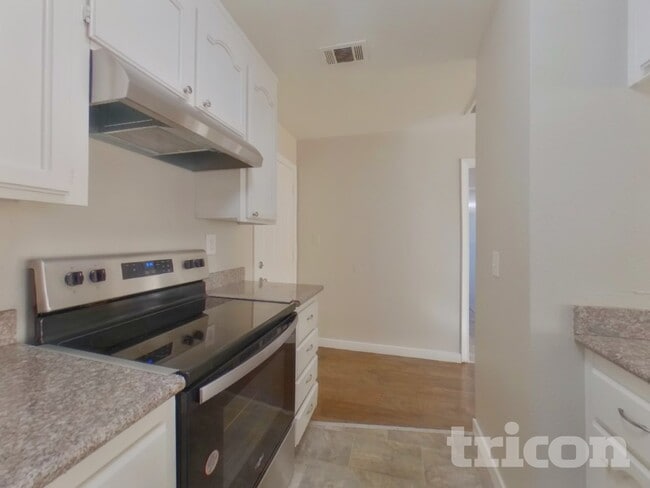 Photo - 607 Placer Ln