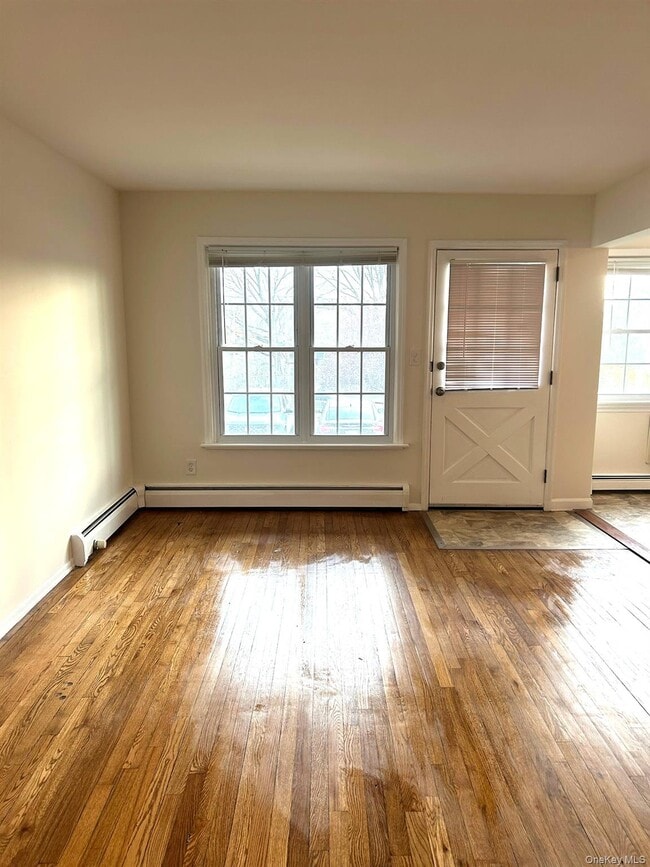 Photo - 8 Colonial Rd Unit 8