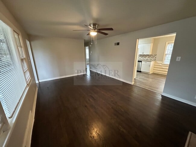 Photo - 10100 Blue Ridge Blvd