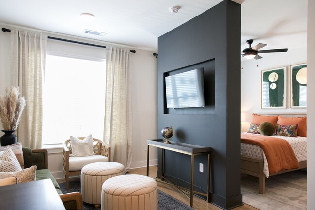 NOVEL University Place by Crescent Communities