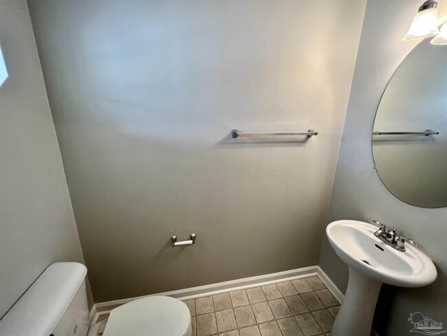 Photo - 280 Swaying Pine Ct