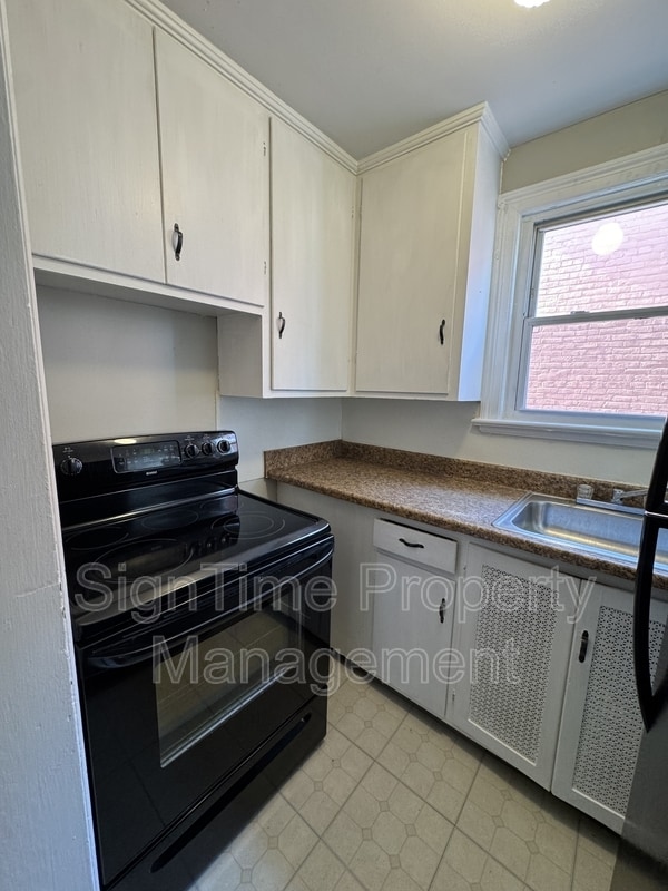 Photo - 63 Broadway Unit Apt 5