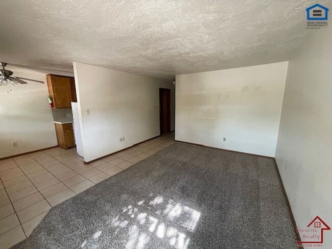 Photo - 1912 SW D Ave