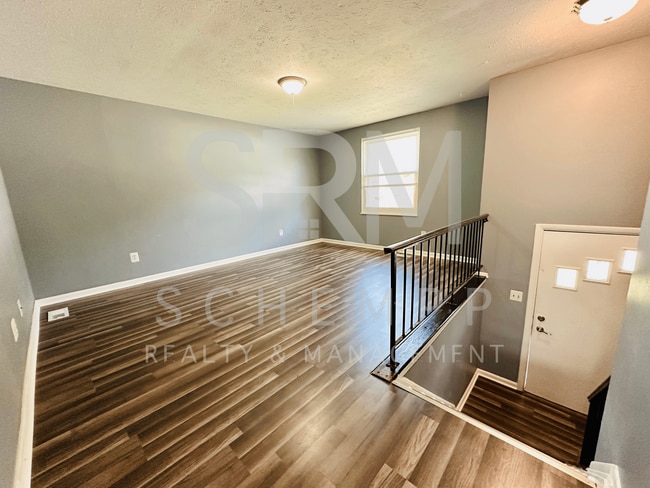 Photo - Updated 5BR/2BR house near Outer Loop now available!