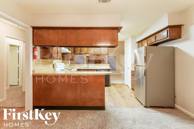 Photo - 13367 Lake Breeze Ln