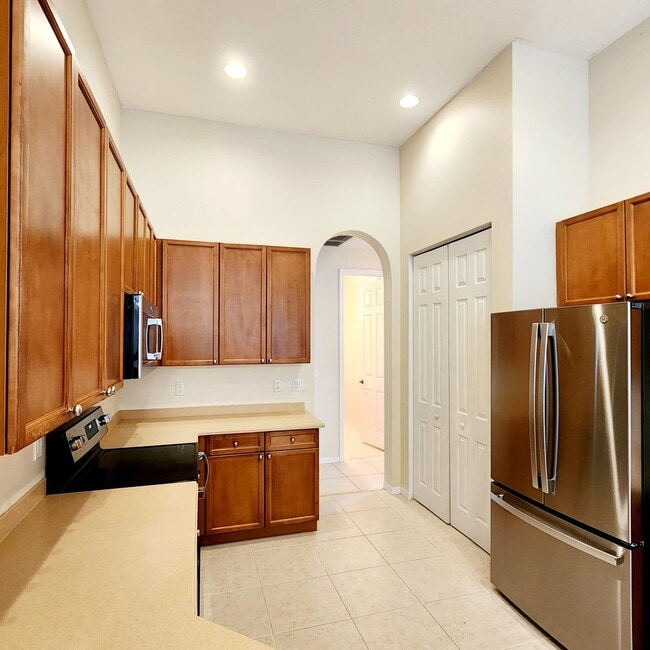 Photo - 1794 Palisades Dr