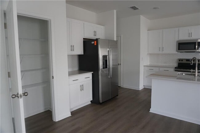 Photo - 6727 Armonia Dr