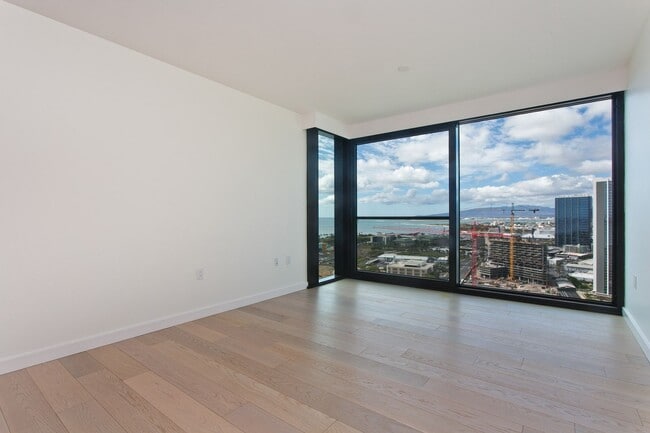 Building Photo - Victoria Place 2705 - Sophisticated 1BR