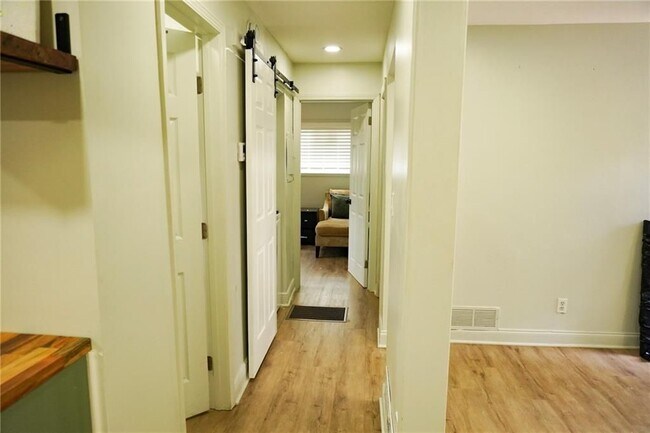 Photo - 1875 Dunlap Ave