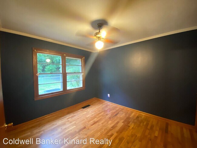 Photo - 3 br, 1 bath House - 227 Newport St