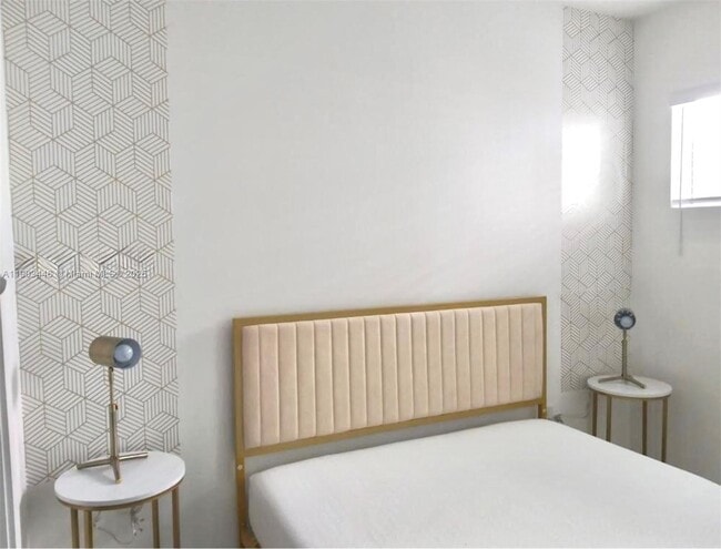 Photo - 740 Meridian Ave Unidad 17