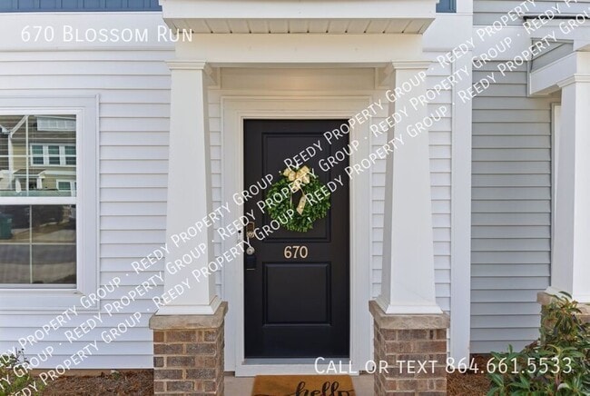 Photo - 670 Blossom Run